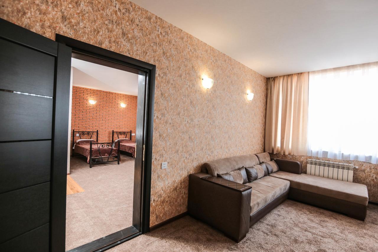 Evim Otel Zaqatala Ngoại thất bức ảnh