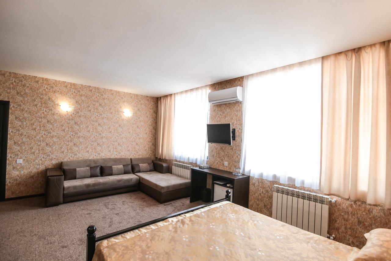 Evim Otel Zaqatala Ngoại thất bức ảnh